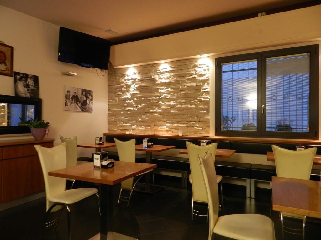 Locanda Trattoria Caffe Cavour Cittadella Kültér fotó